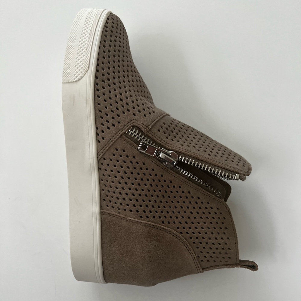 Steve Madden, Caliber Wedge Sneaker: Taupe Suede (color), size 8